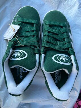Adidas Canvas size 4 Youth